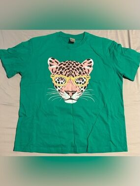 NIB-Green Tee with Pink Leopard Wearing Yellow Glasses- size l/xl